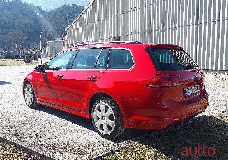 2017' Volkswagen Golf photo #1