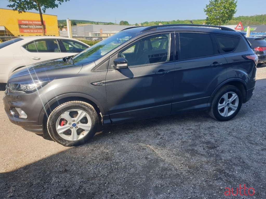 2019' Ford Kuga photo #2