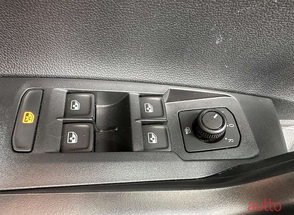 2020' Volkswagen Polo photo #5