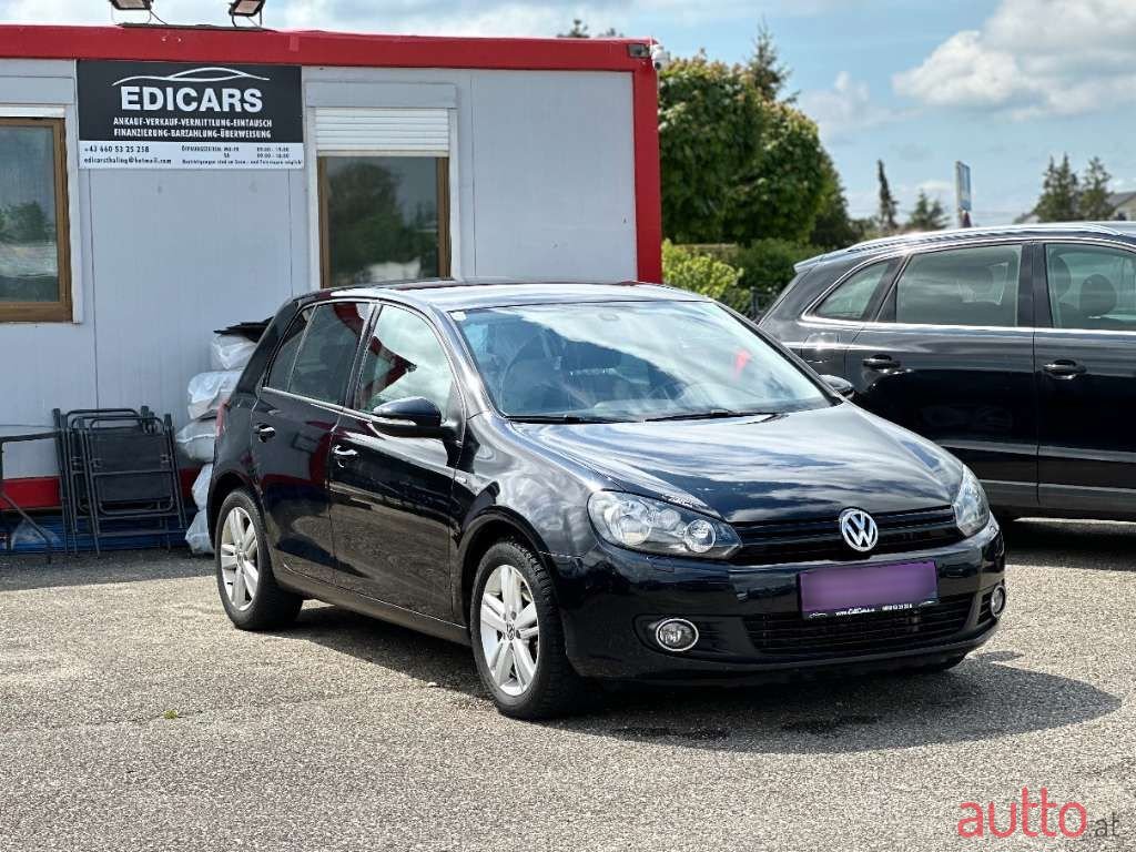 2012' Volkswagen Golf photo #4