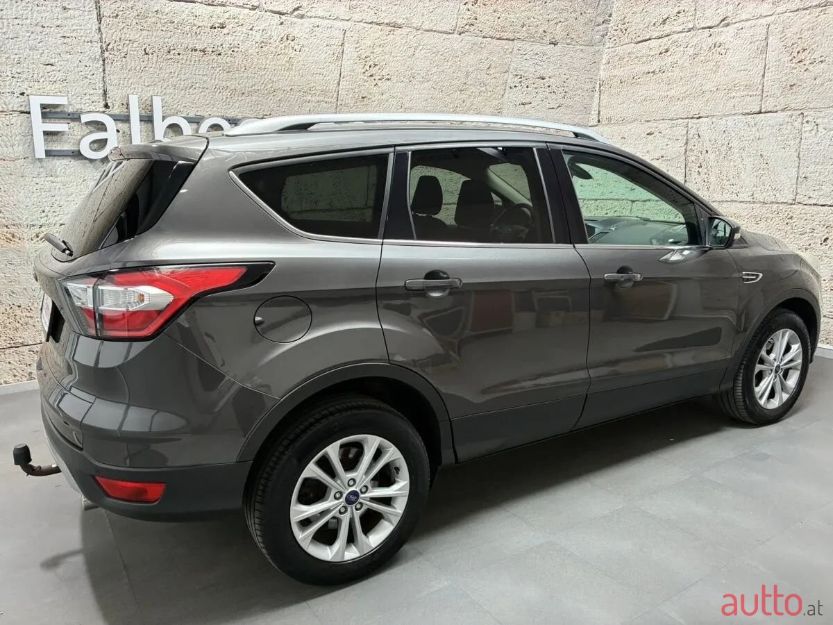 2020' Ford Kuga photo #3