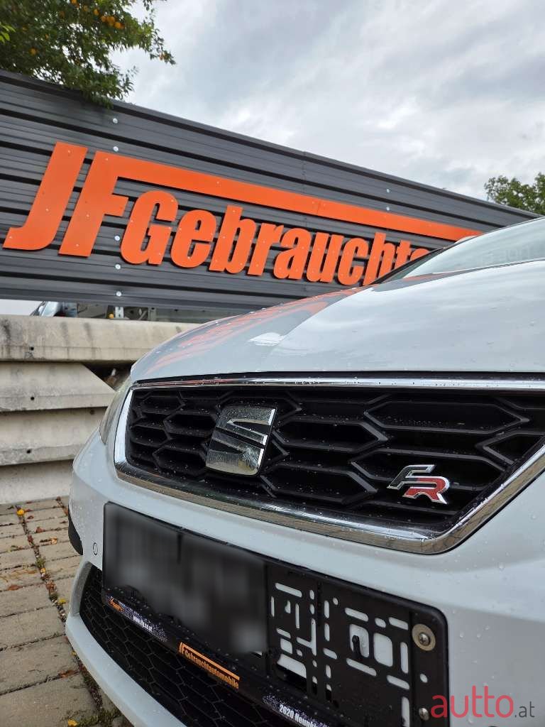 2017' SEAT Leon photo #2