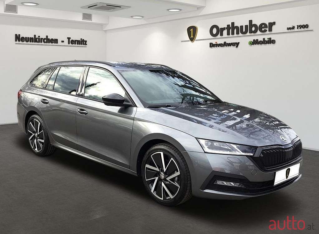2023' Skoda Octavia photo #2