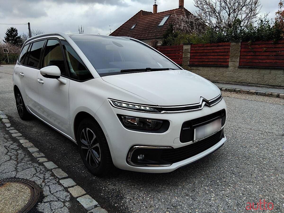 2019' Citroen Grand C4 SpaceTourer photo #4