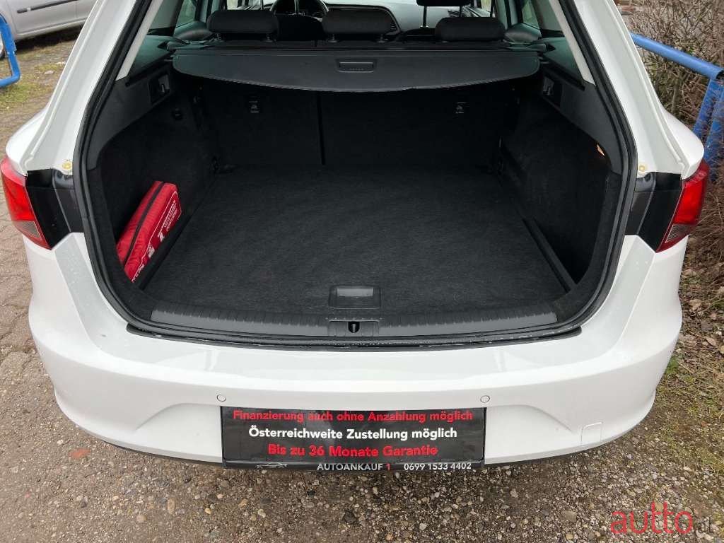 2013' SEAT Leon photo #6