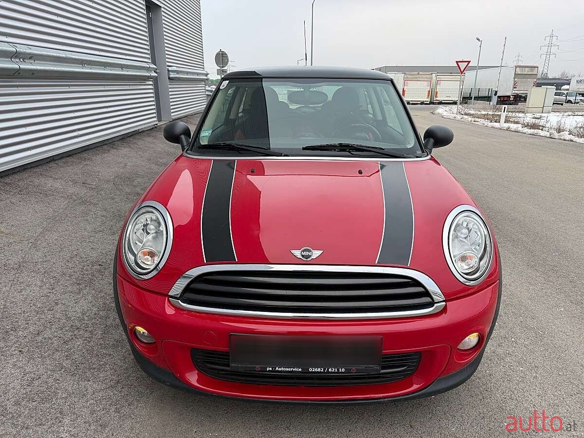 2011' MINI One photo #3
