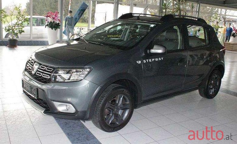 2017' Dacia Sandero photo #1