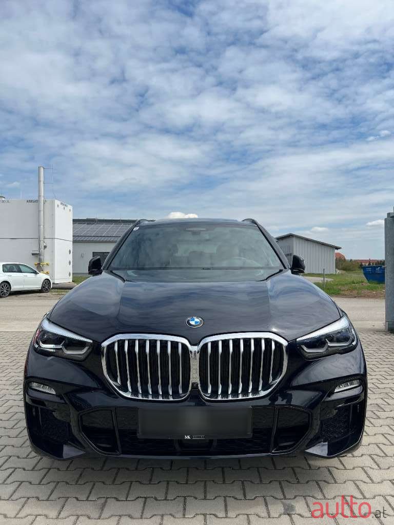 2019' BMW X5 photo #2
