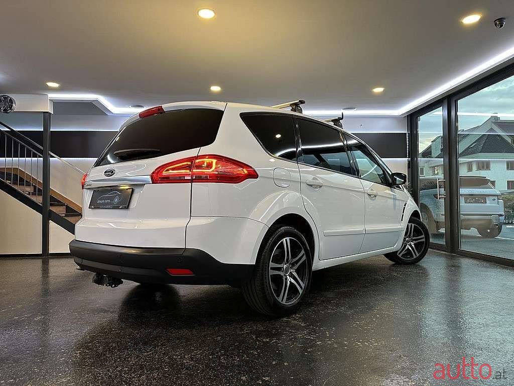 2014' Ford S-Max photo #2