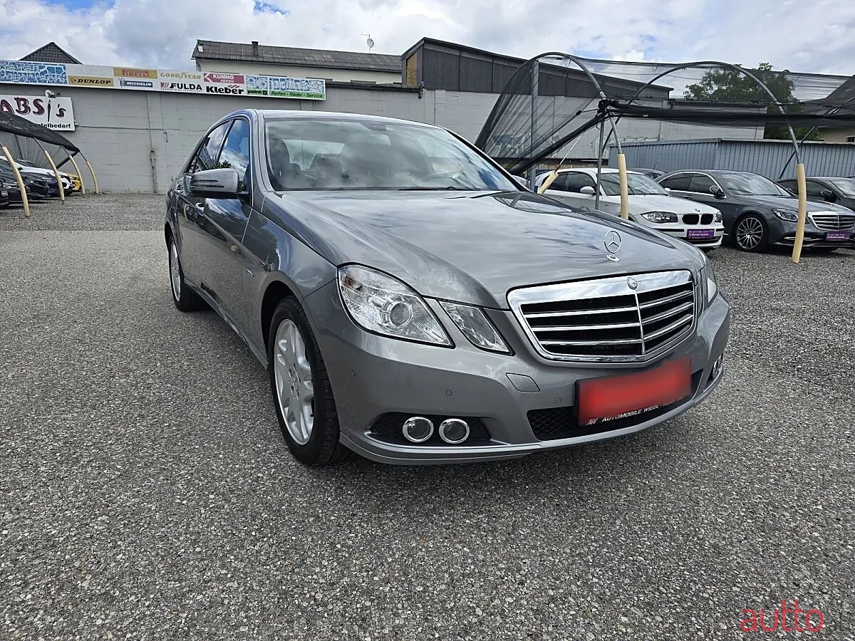 2010' Mercedes-Benz E-Klasse photo #3