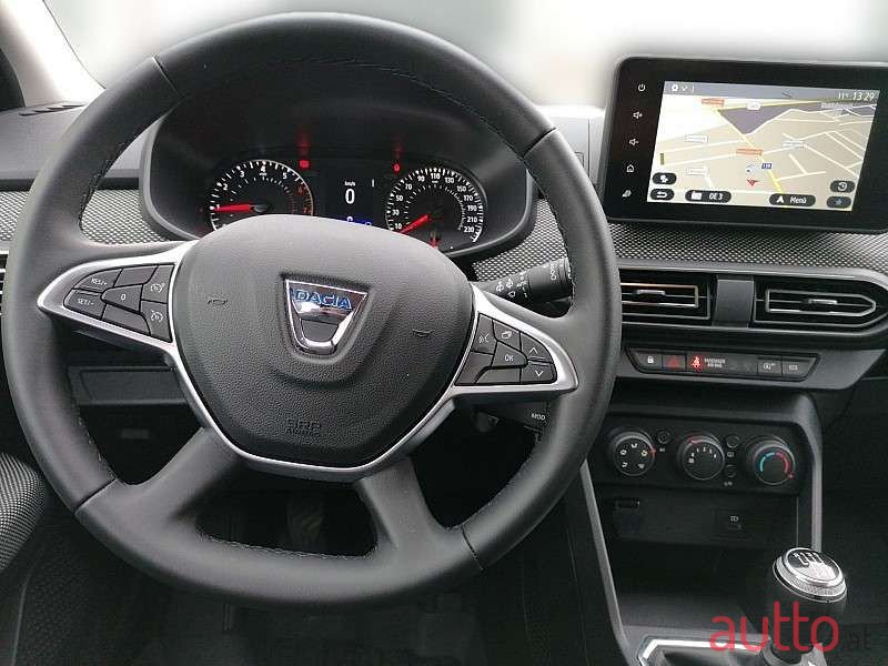 2022' Dacia Sonstige photo #4