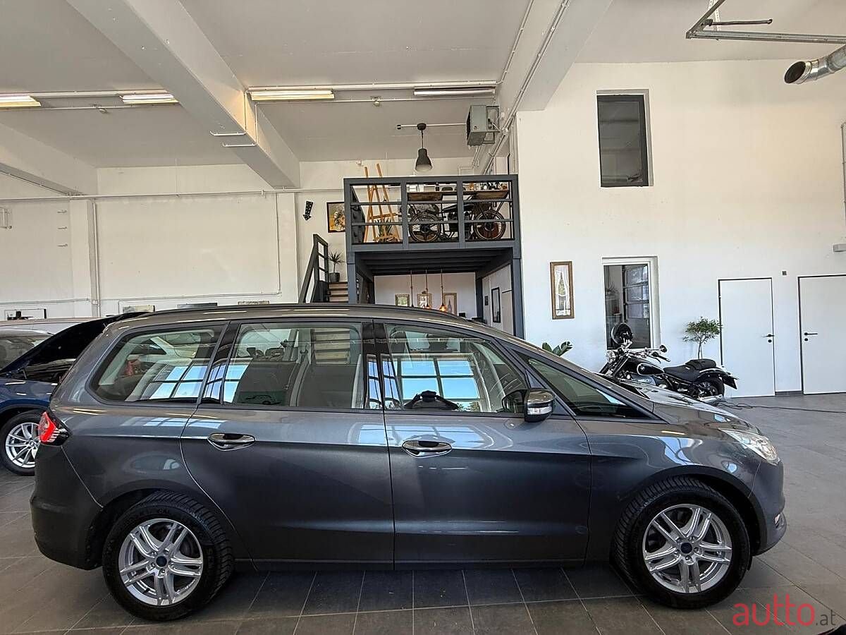 2019' Ford Galaxy photo #4