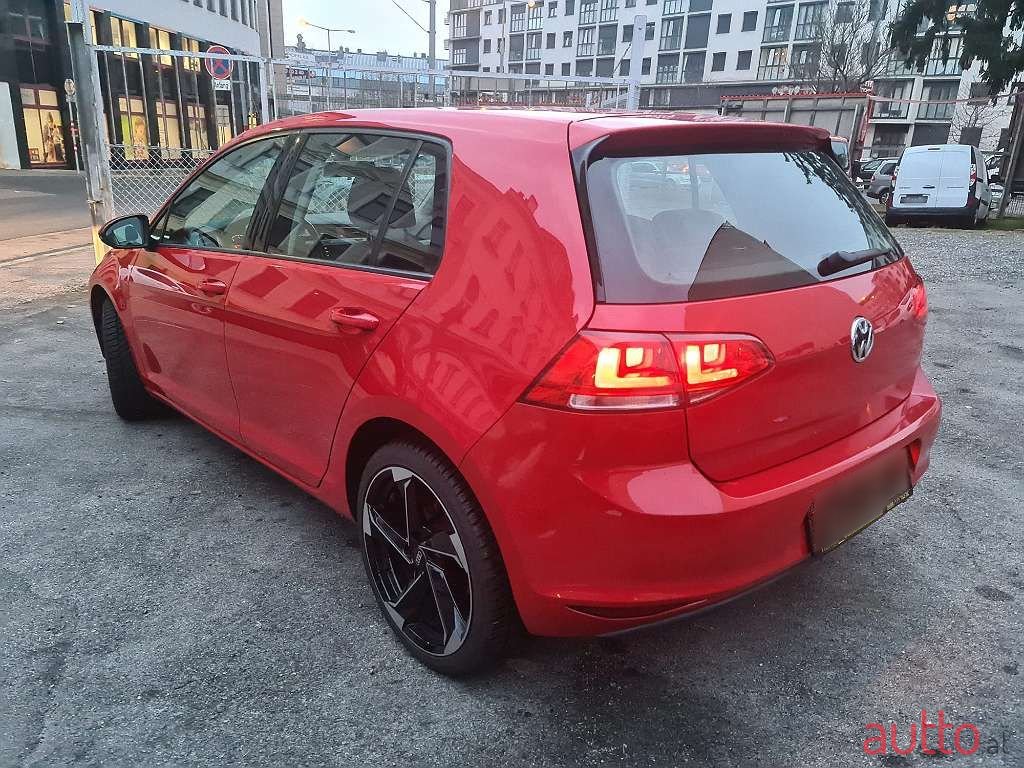 2014' Volkswagen Golf photo #5