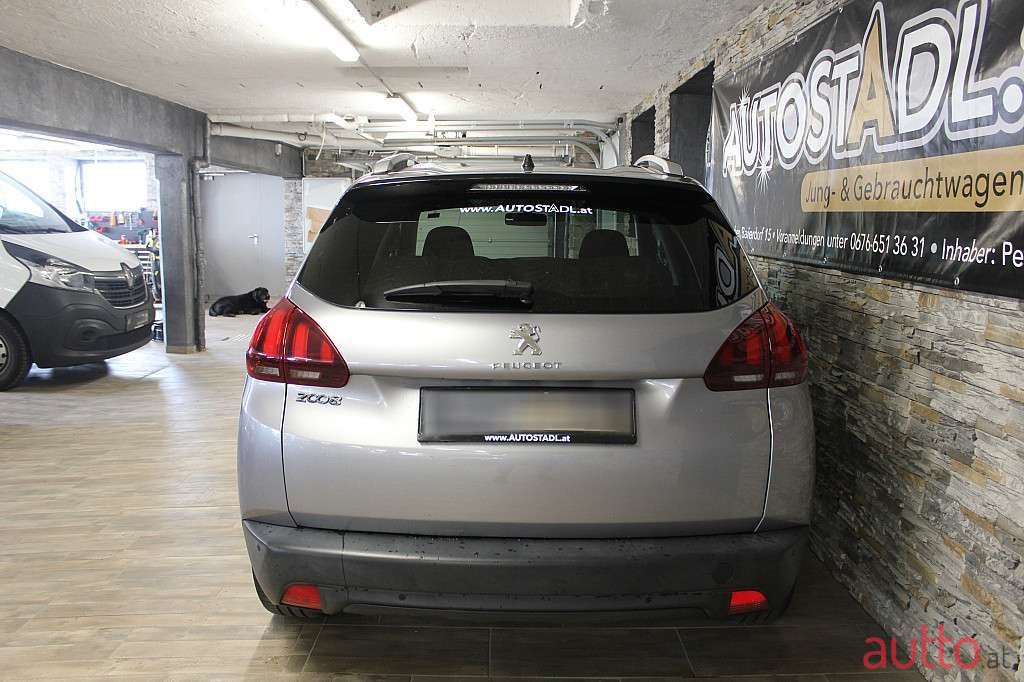 2018' Peugeot 2008 photo #6