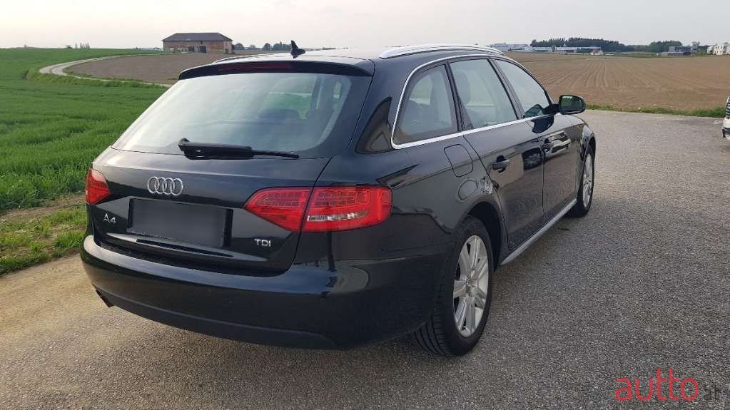 2010' Audi A4 photo #3