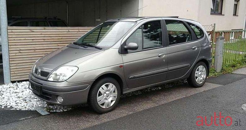 2002' Renault Scenic photo #1