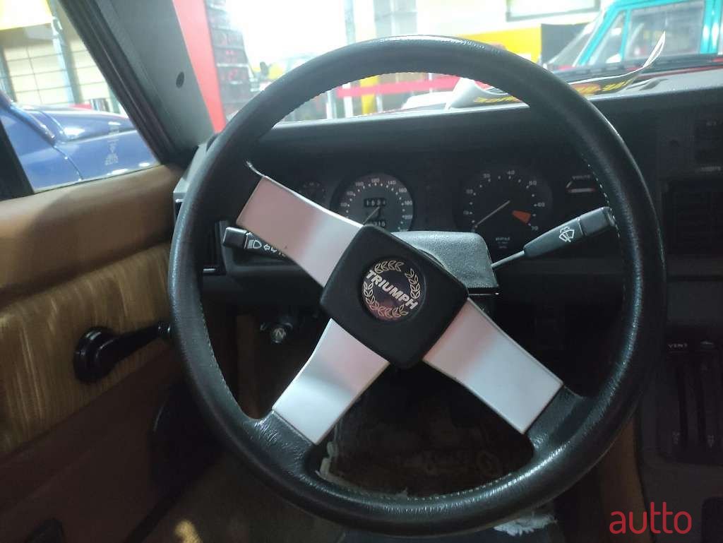 1983' Triumph TR7 photo #4