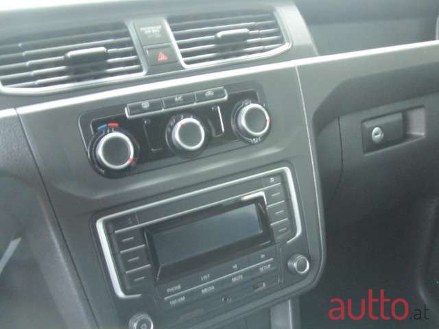 2016' Volkswagen Caddy photo #6