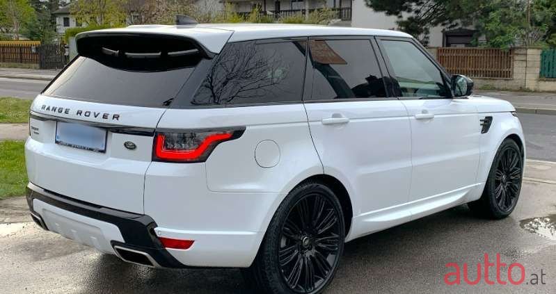 2019' Land Rover Range Rover photo #6