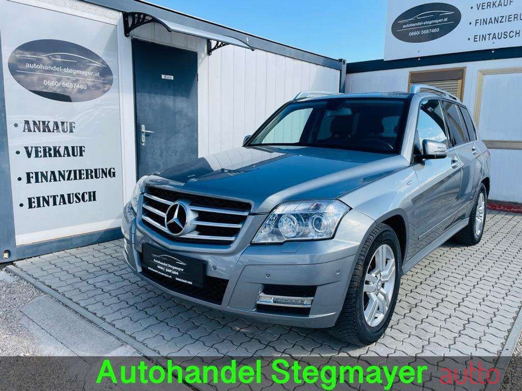 2011' Mercedes-Benz Glk-Klasse photo #1