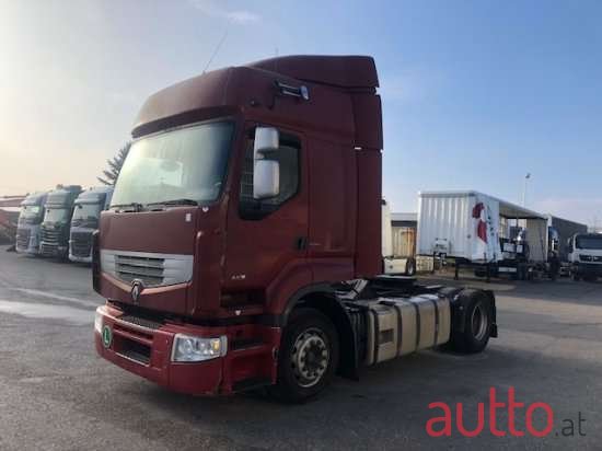 2004' Renault photo #1