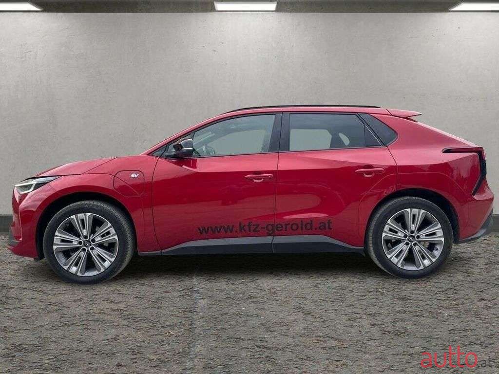 2023' Subaru Solterra photo #2