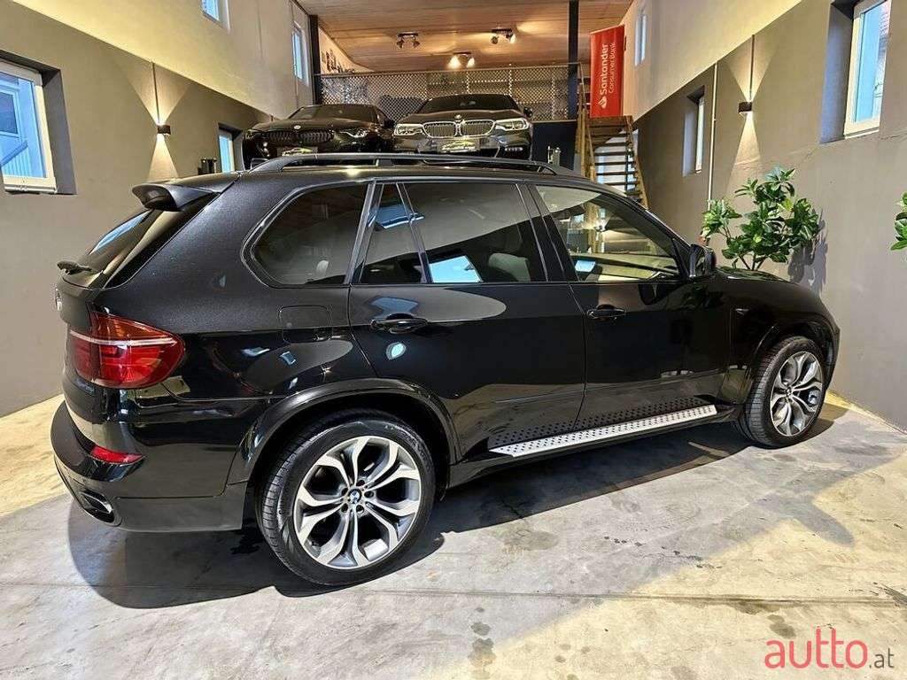 2010' BMW X5 photo #5