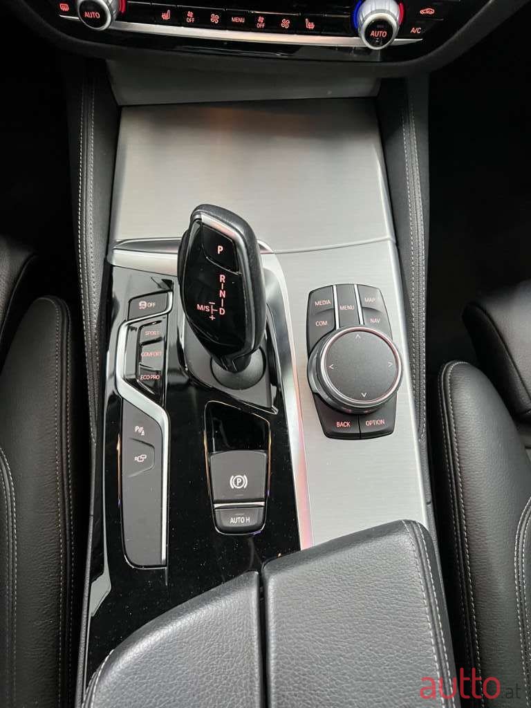 2017' BMW 5Er-Reihe photo #5