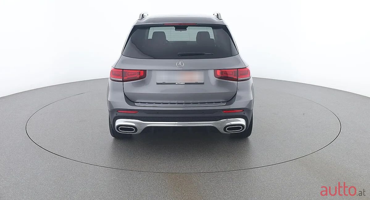 2021' Mercedes-Benz GLB photo #4