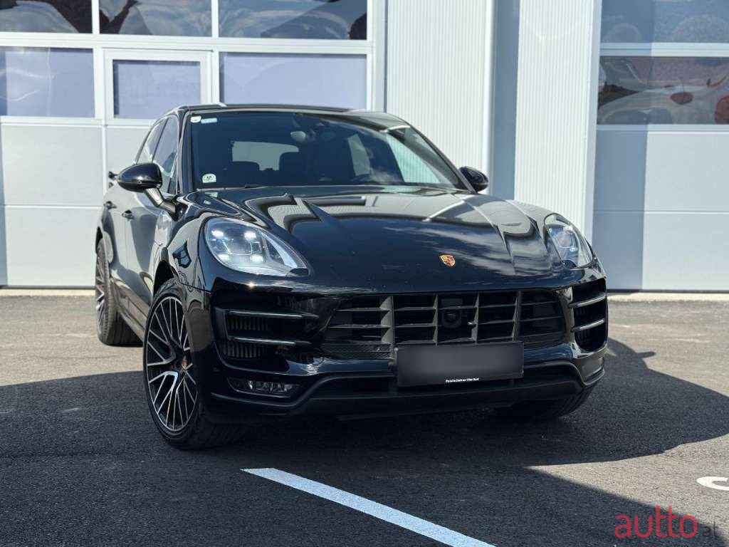 2016' Porsche Macan photo #1