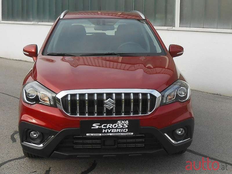 2021' Suzuki SX4 photo #2