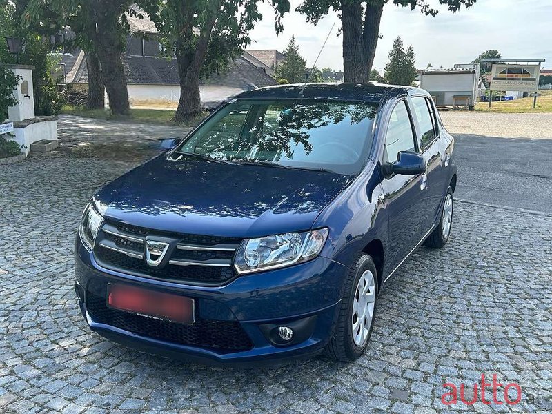 2016' Dacia Sandero photo #3