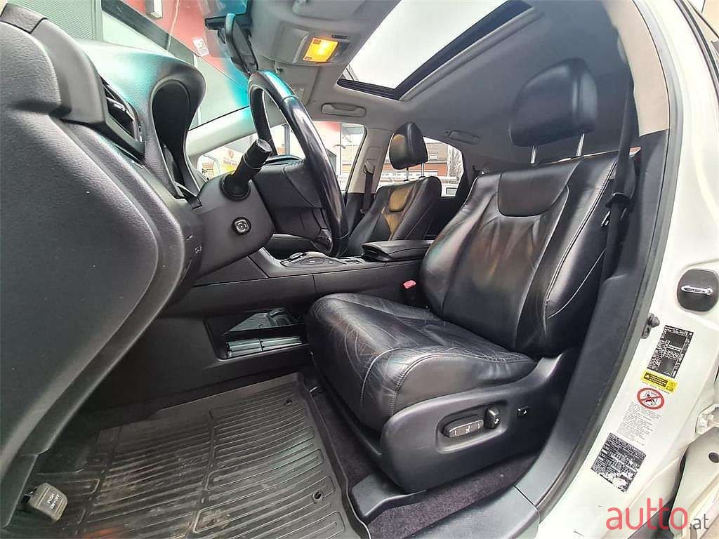 2011' Lexus RX photo #6