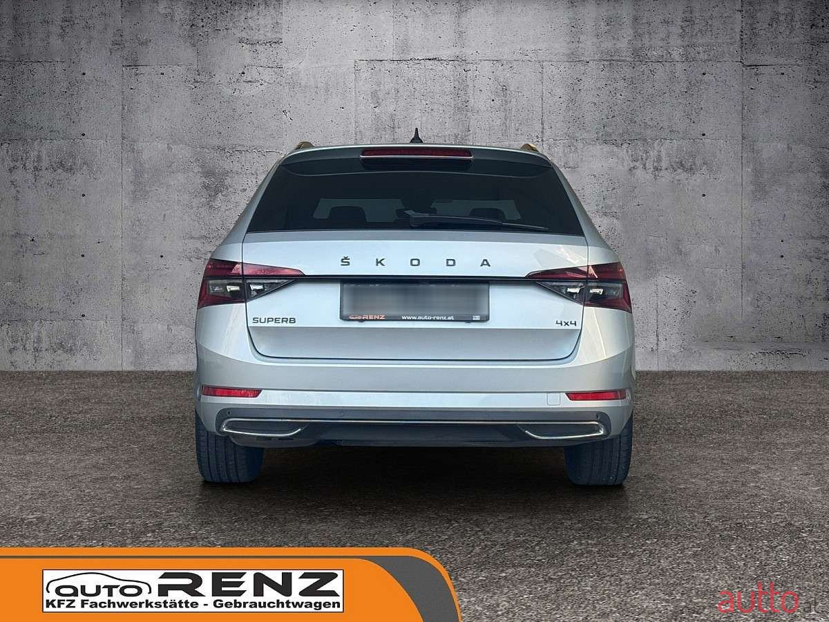 2021' Skoda Superb photo #5
