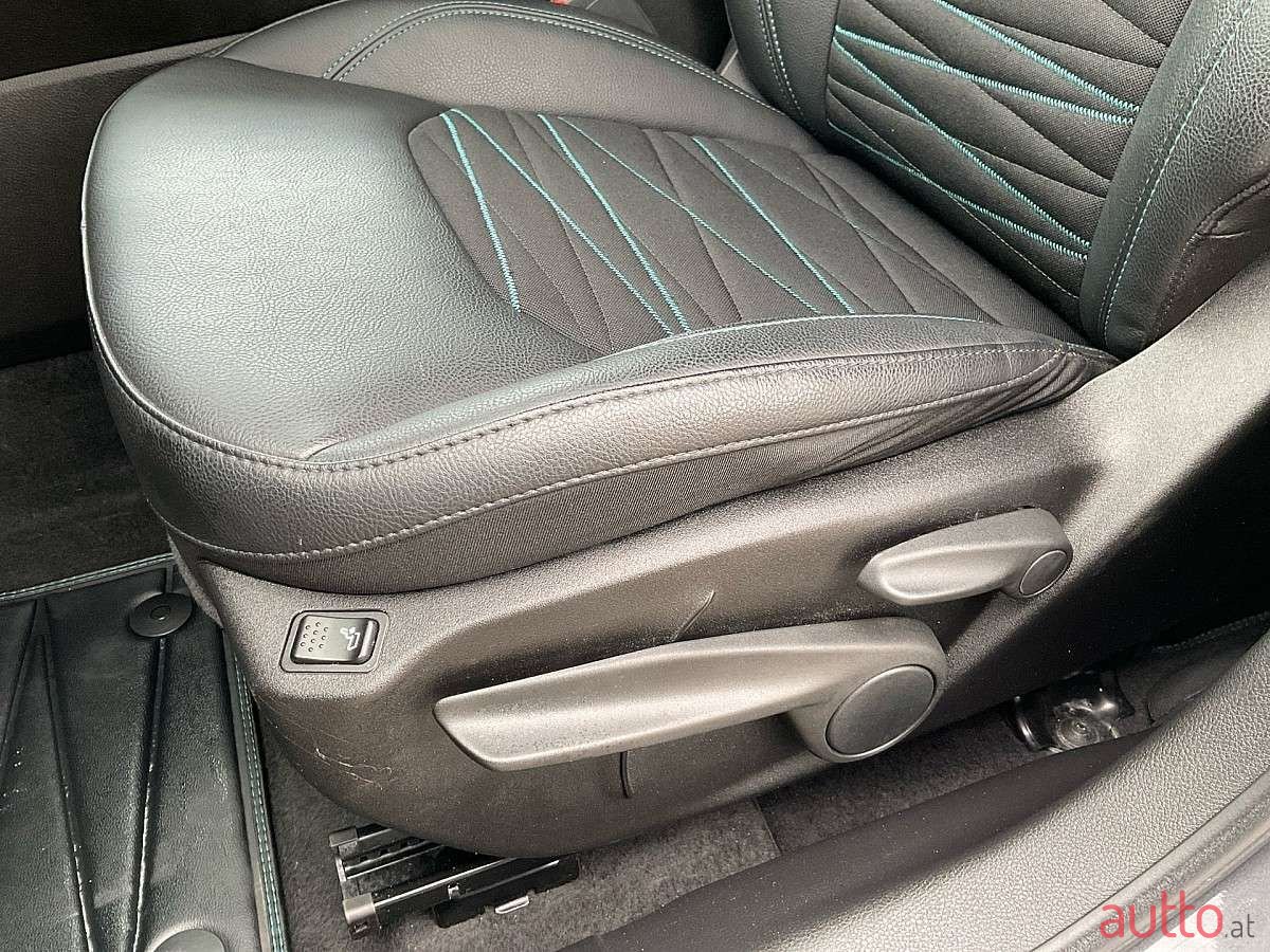 2022' Jeep Compass photo #5