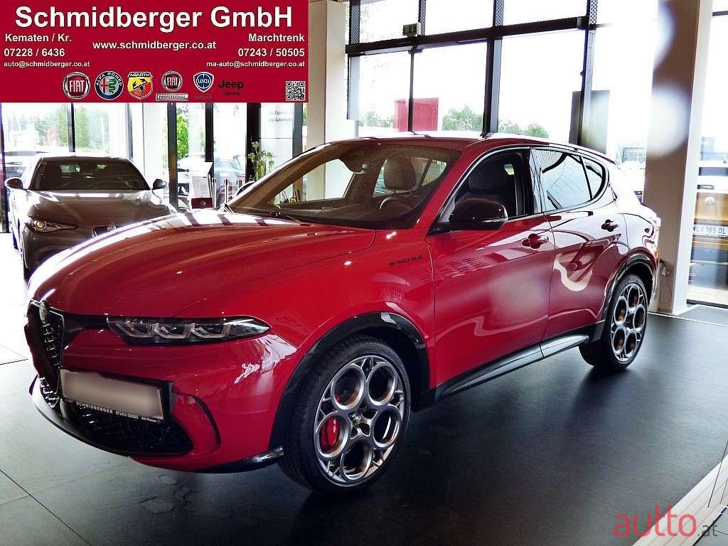 2023' Alfa Romeo Tonale photo #1