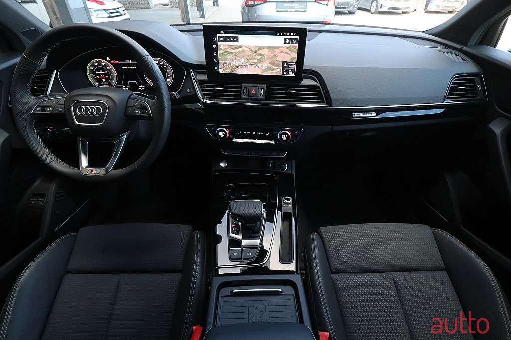2022' Audi Q5 photo #5