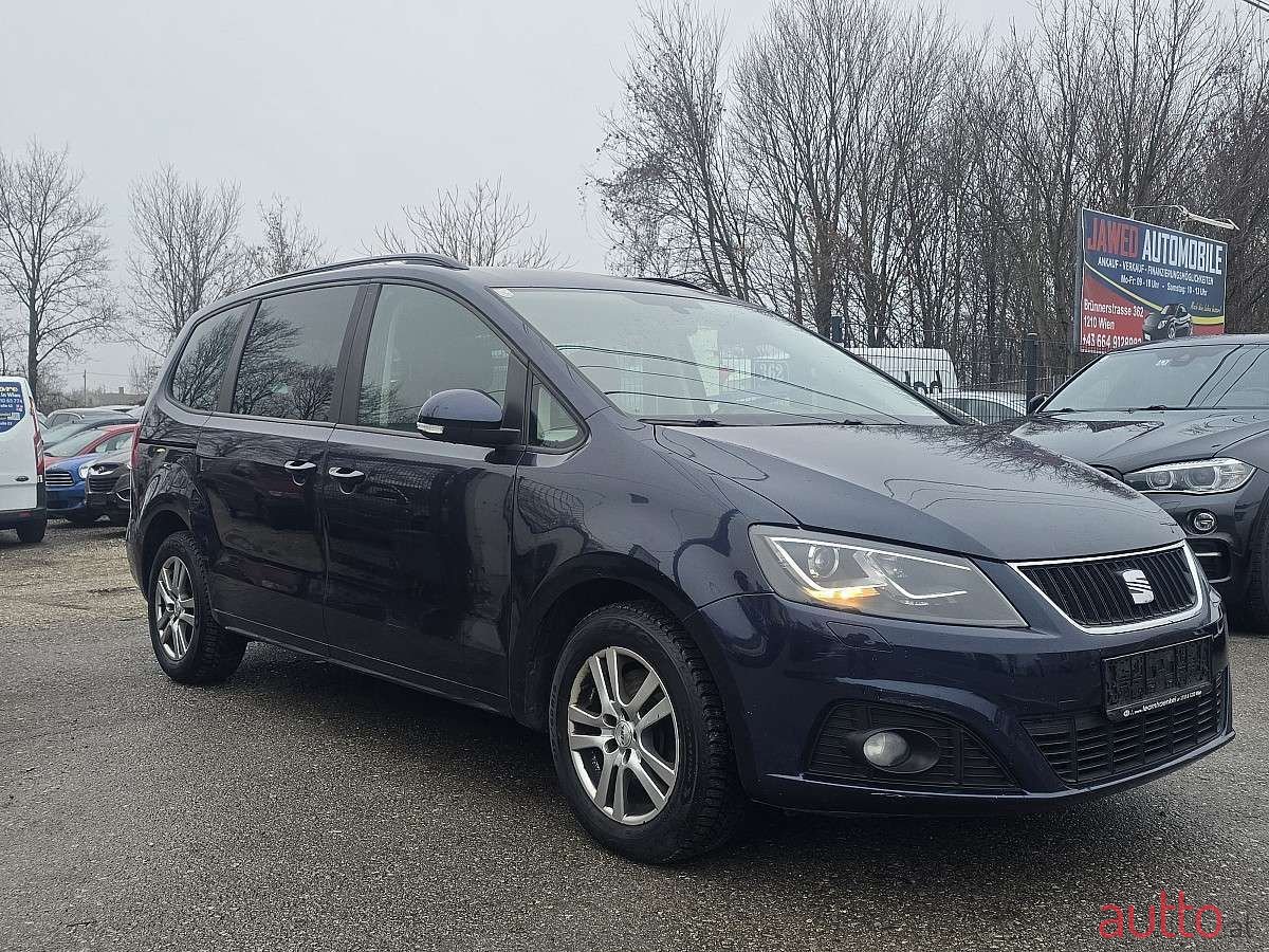 2012' SEAT Alhambra photo #2