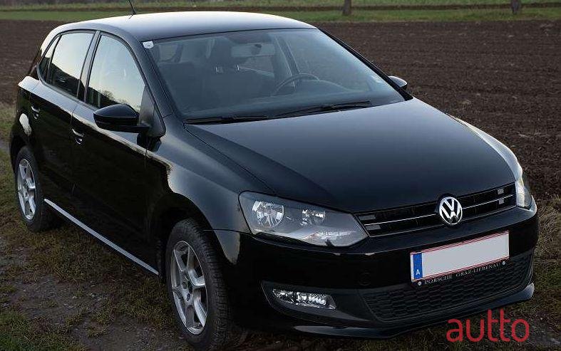2014' Volkswagen Polo photo #1