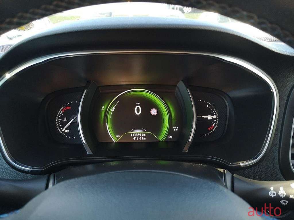 2016' Renault Megane photo #6