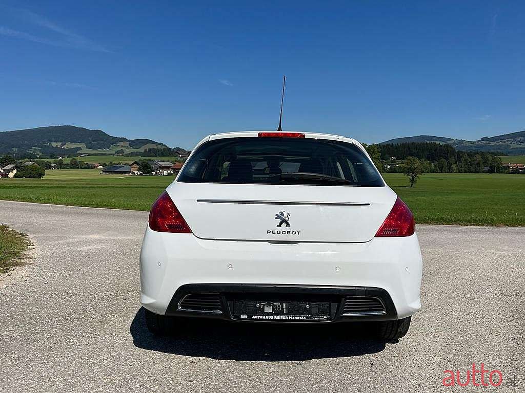 2011' Peugeot 308 photo #5