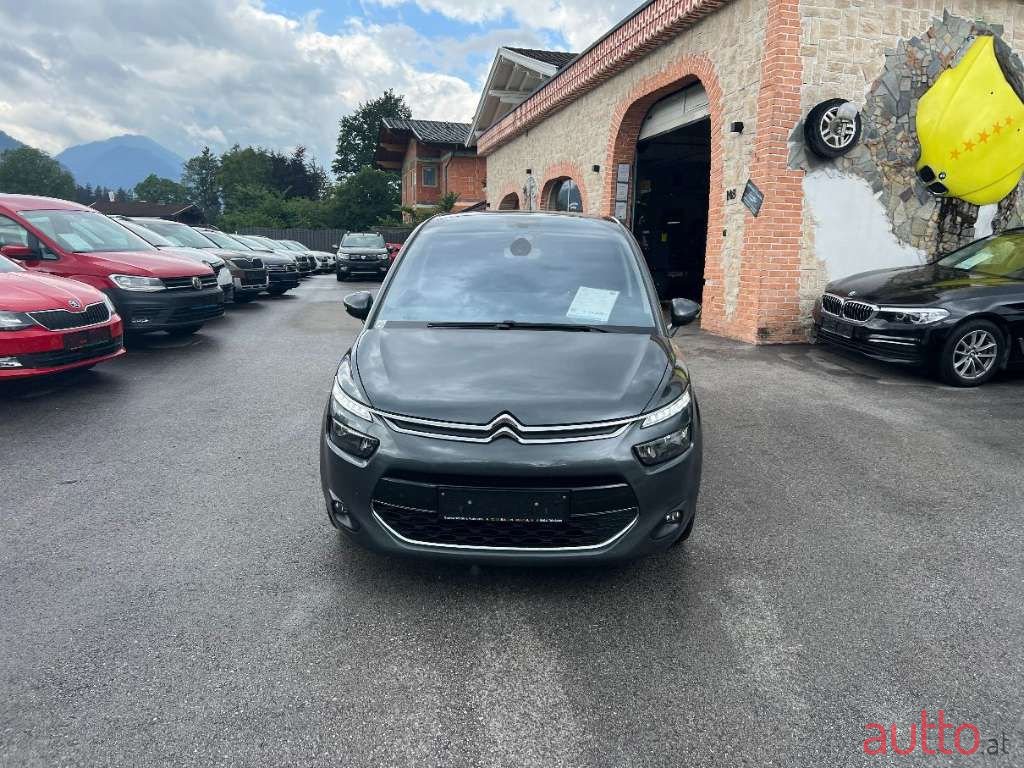 2015' Citroen C4 Picasso photo #5