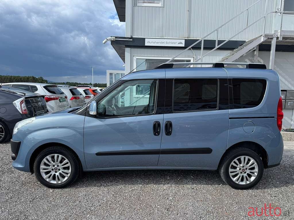 2011' Fiat Doblo photo #2
