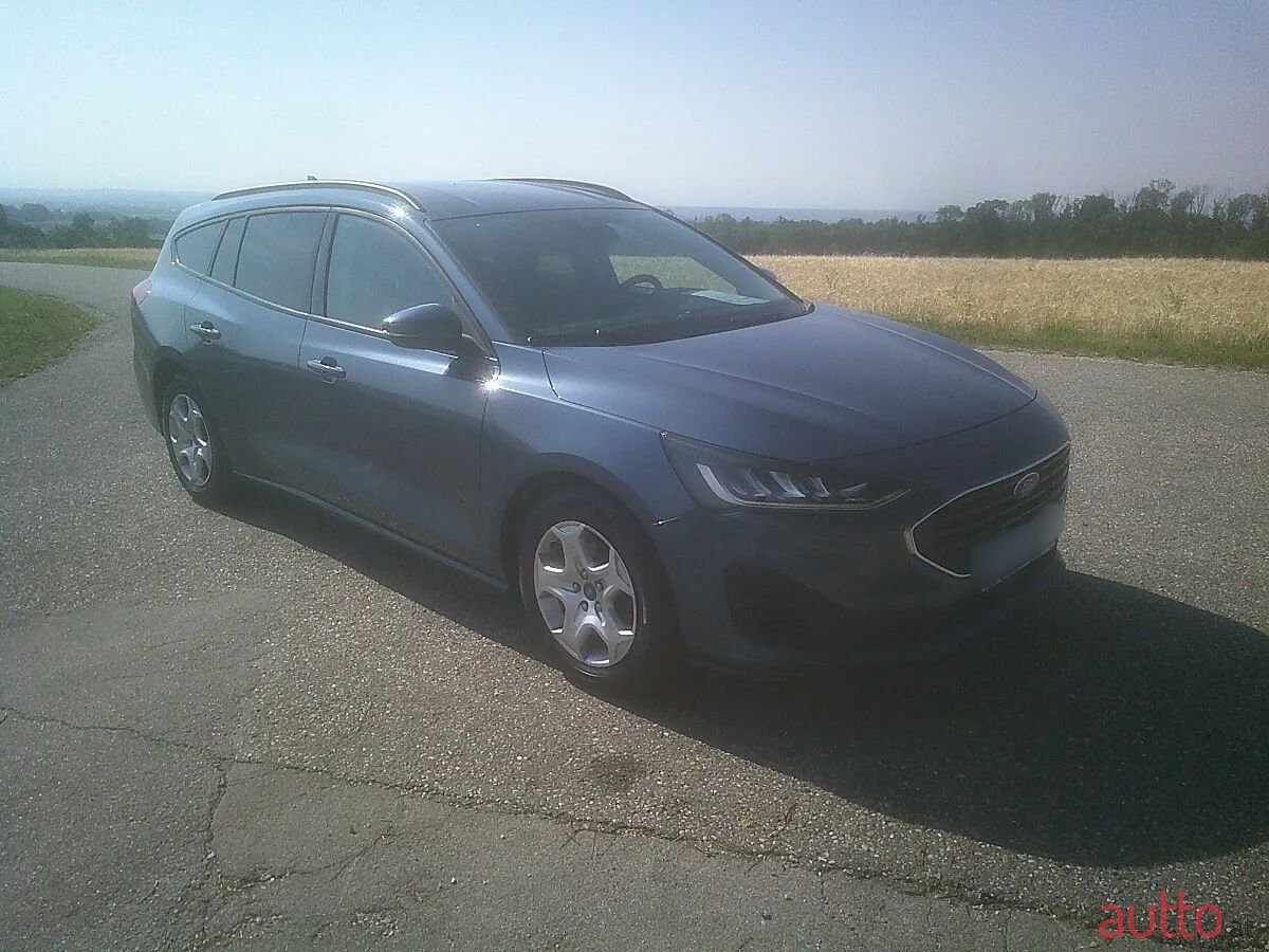 2022' Ford Focus photo #4