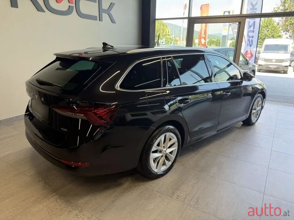 2023' Skoda Octavia photo #6