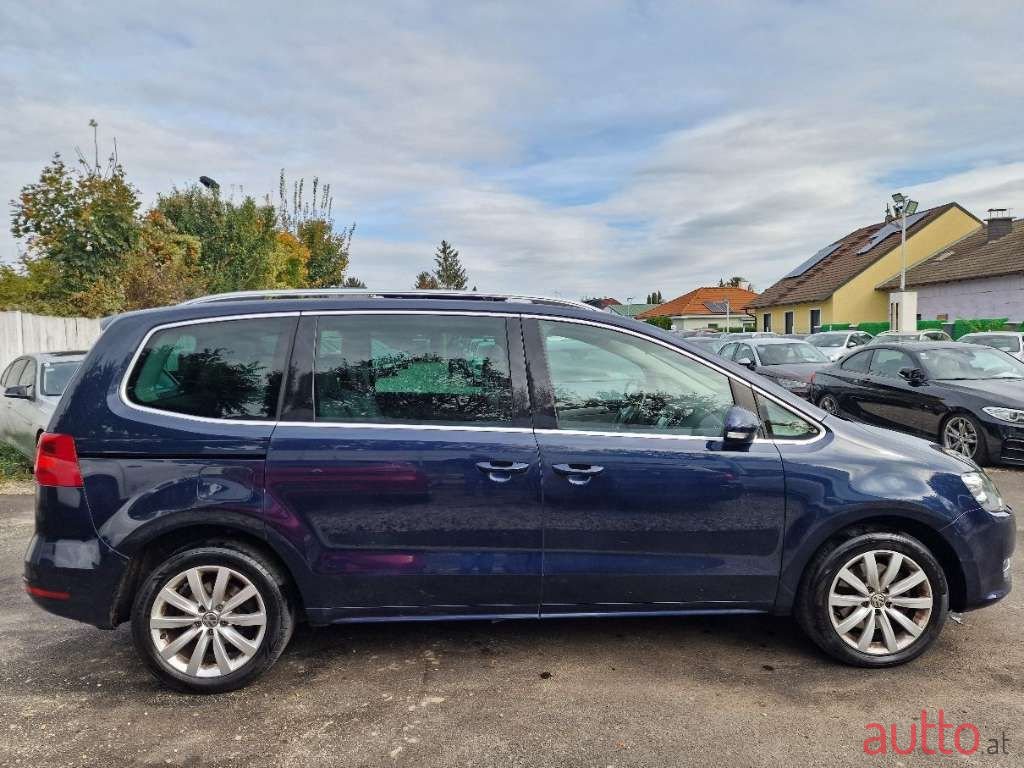 2012' Volkswagen Sharan photo #6