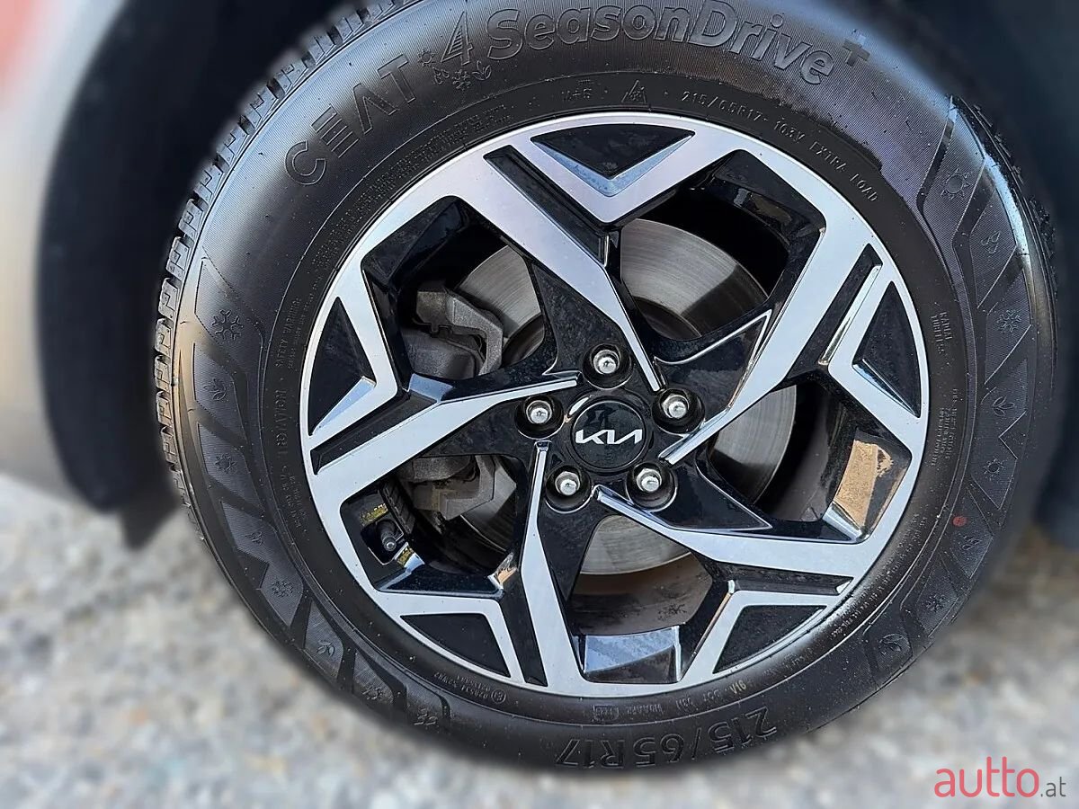 2024' Kia Sportage photo #4