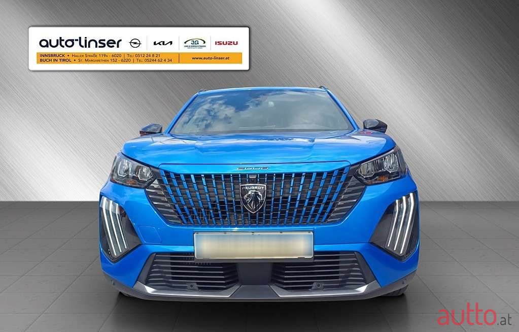 2024' Peugeot 2008 photo #2
