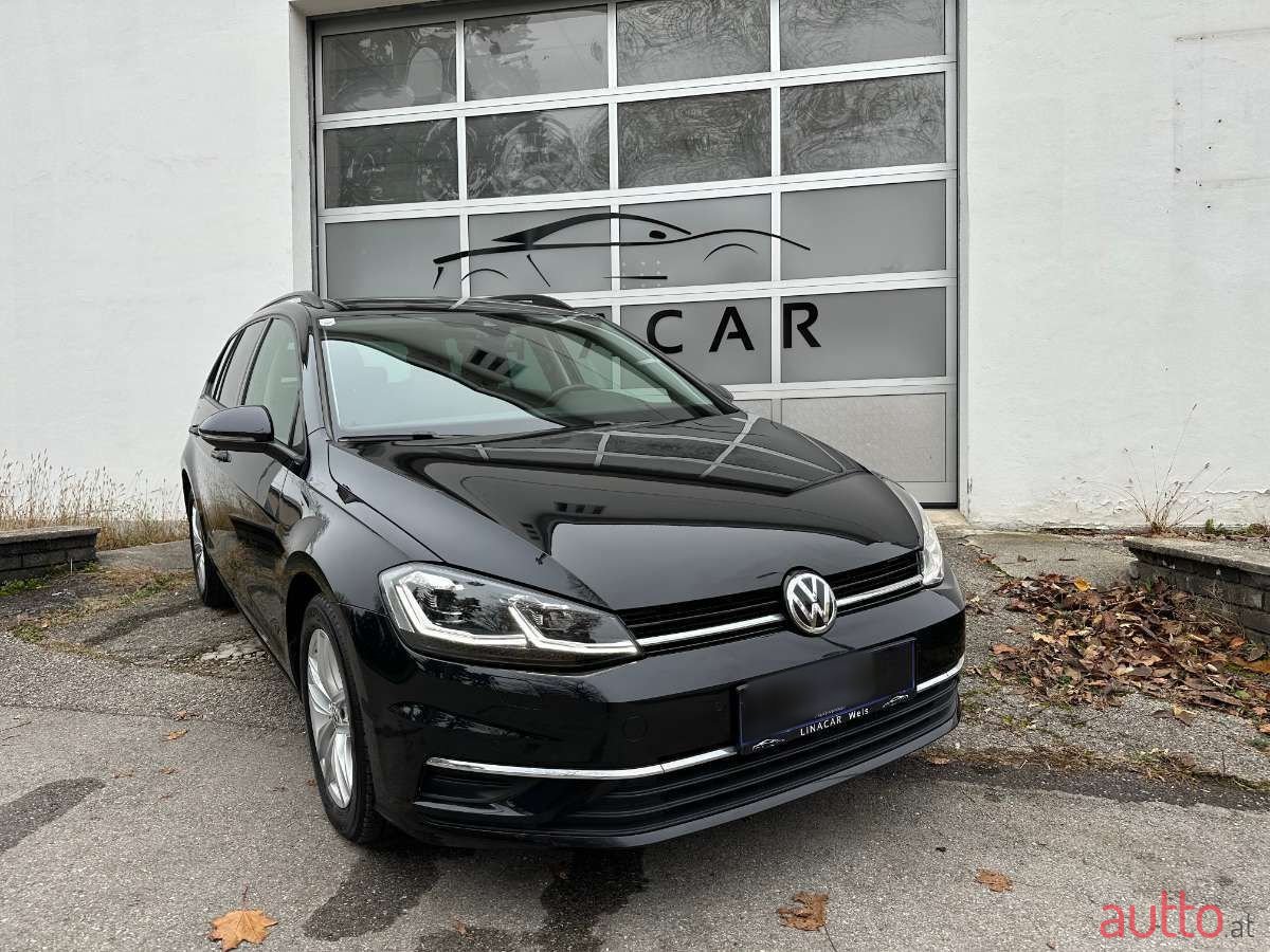 2018' Volkswagen Golf photo #1