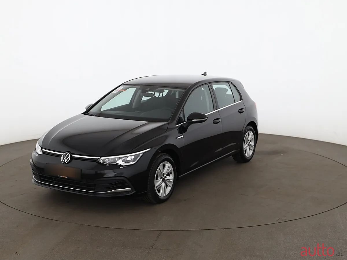 2021' Volkswagen Golf photo #1
